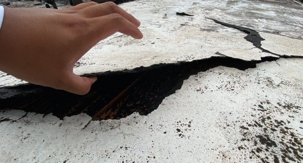 The current image has no alternative text. The file name is: what-can-cause-a-roof-coating-fail.jpg